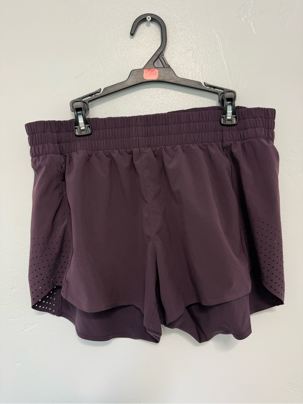 Athleta Hustle 3 Running Shorts